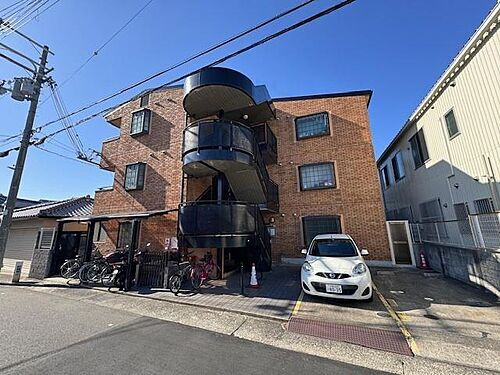 大阪府高槻市真上町２丁目 築35年8ヶ月 3階建