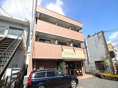 大阪府高槻市松原町 築16年8ヶ月 3階建