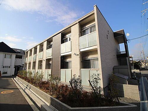 大阪府高槻市八幡町 築6年4ヶ月 2階建