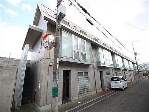 大阪府茨木市庄２丁目 築24年3ヶ月 3階建