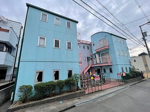 大阪府茨木市総持寺駅前町 築29年9ヶ月 3階建