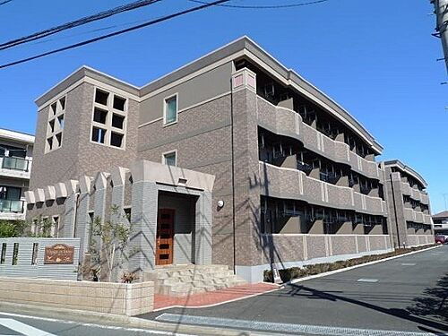 東京都小平市小川町１丁目 3階建