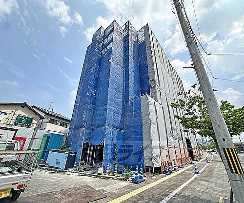 京都府亀岡市篠町馬堀東垣内  5階建