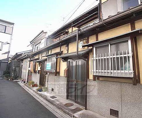 京都府京都市伏見区西大黒町 築65年11ヶ月 2階建