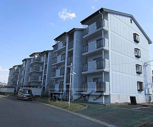 京都府亀岡市大井町並河１丁目 4階建 築33年9ヶ月