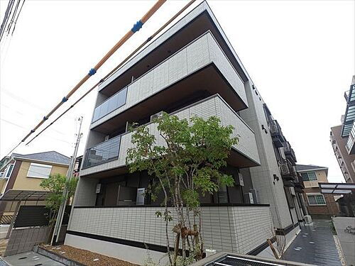 兵庫県神戸市東灘区魚崎北町２丁目  3階建