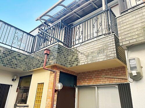 兵庫県尼崎市東園田町３丁目 2階建