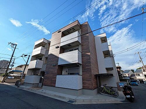 兵庫県尼崎市大物町１丁目 3階建 築2年10ヶ月