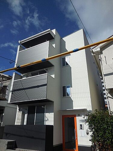 兵庫県尼崎市武庫之荘１丁目 築10年2ヶ月 3階建