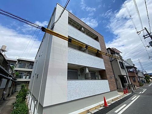 大阪府大阪市住吉区山之内３丁目 3階建 築1年1ヶ月