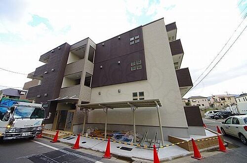 大阪府東大阪市吉田本町３丁目 3階建 築6年5ヶ月
