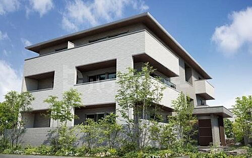 千葉県松戸市八ケ崎７丁目 3階建 