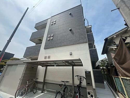 大阪府高石市高師浜３丁目 3階建