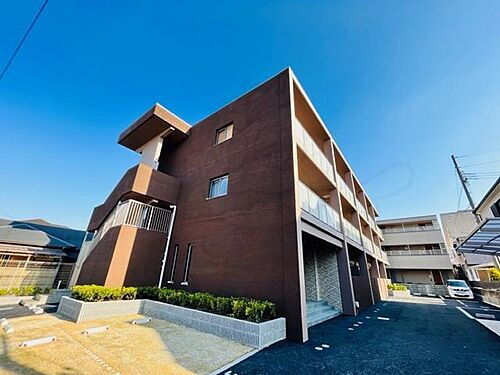 大阪府和泉市肥子町１丁目 築3年3ヶ月 3階建