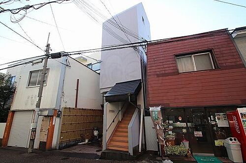 大阪府枚方市伊加賀東町 築47年6ヶ月 3階建