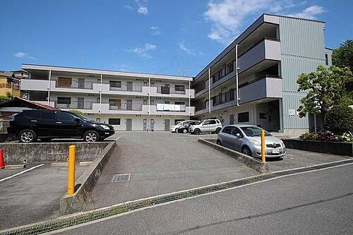 大阪府枚方市翠香園町 築30年1ヶ月 3階建