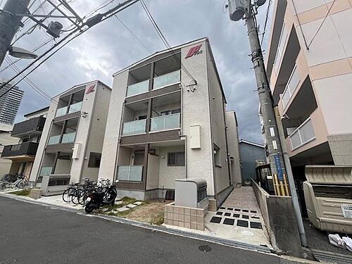 大阪府寝屋川市香里北之町 3階建 築2年2ヶ月
