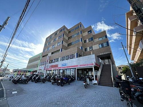 大阪府枚方市山之上北町 築33年7ヶ月 6階建