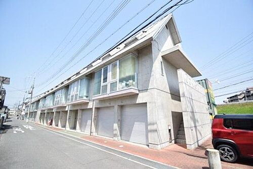 大阪府茨木市庄２丁目 築24年5ヶ月 3階建
