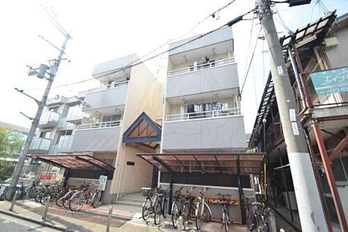 大阪府茨木市水尾２丁目 築31年9ヶ月 3階建