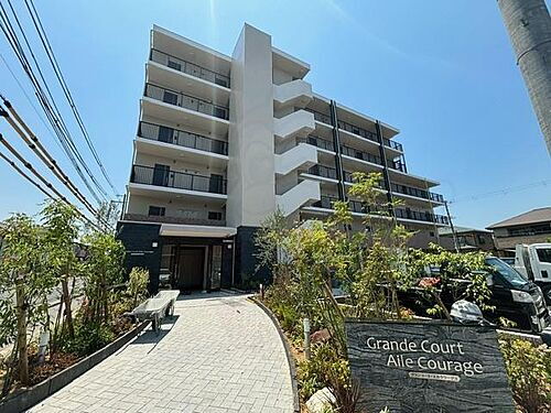 大阪府堺市北区百舌鳥梅町３丁 6階建 築1年6ヶ月