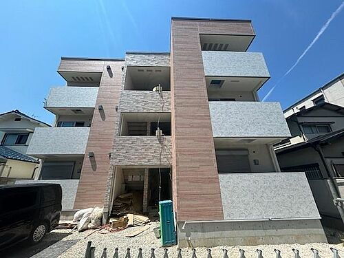 大阪府堺市北区百舌鳥梅北町５丁 3階建 築1年2ヶ月