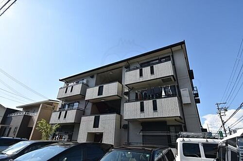 大阪府堺市北区東三国ヶ丘町５丁 築22年3ヶ月 3階建