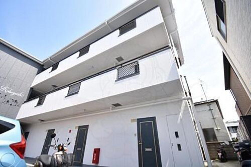 大阪府堺市北区中百舌鳥町６丁 3階建