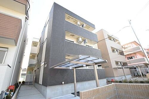 大阪府堺市北区百舌鳥赤畑町４丁 築7年9ヶ月 3階建