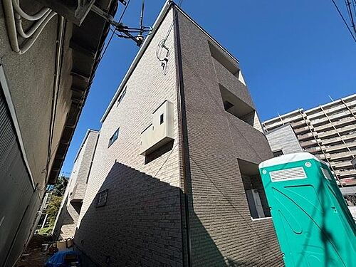 大阪府堺市堺区北向陽町１丁 3階建 