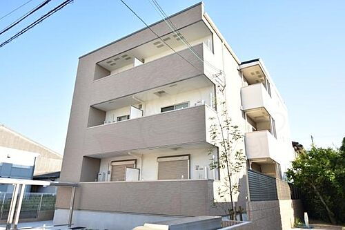 大阪府堺市堺区向陵中町１丁 築7年7ヶ月 3階建