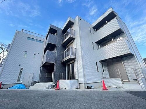 大阪府堺市北区百舌鳥梅町１丁 3階建 築2年11ヶ月