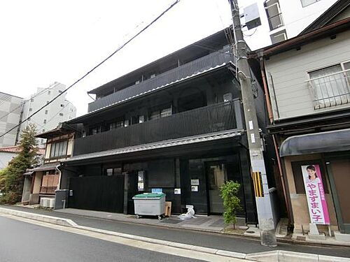 京都府京都市下京区間之町通七条上る堀詰町 築9年2ヶ月 3階建