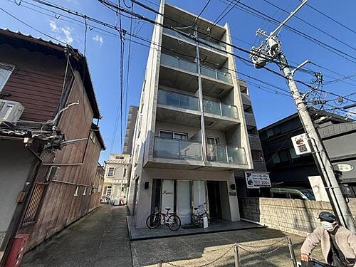 京都府京都市下京区富小路通綾小路下る塗師屋町 築22年8ヶ月 5階建