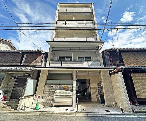 京都府京都市下京区仏光寺通醒ケ井西入要法寺町 築8年9ヶ月 5階建