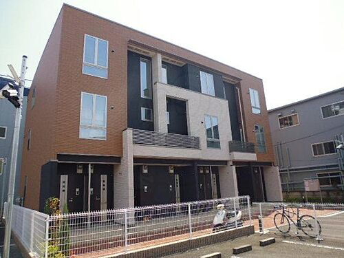 大阪府摂津市南別府町 築12年10ヶ月 3階建