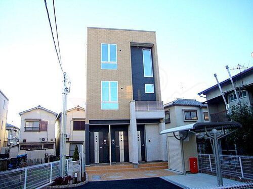 大阪府茨木市上野町 3階建 築13年1ヶ月