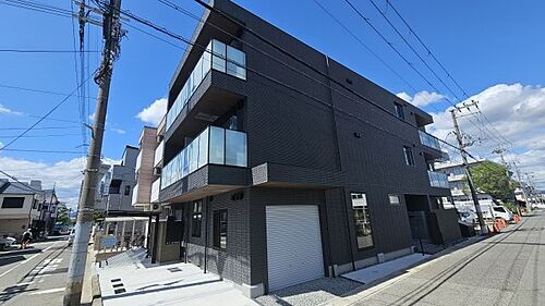 兵庫県西宮市中島町 3階建 