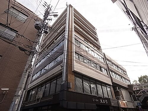 兵庫県神戸市兵庫区荒田町１丁目 10階建 築58年11ヶ月