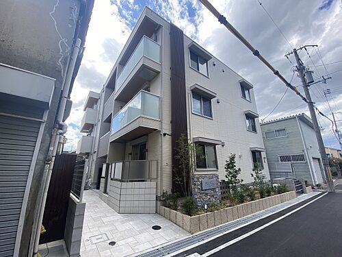 兵庫県尼崎市長洲本通３丁目 3階建 築2年3ヶ月