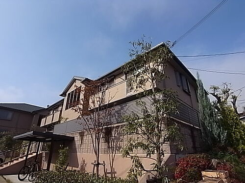 兵庫県芦屋市岩園町 築20年9ヶ月 2階建