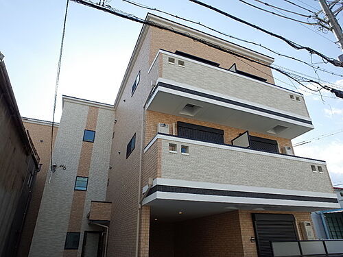 兵庫県神戸市兵庫区水木通８丁目 築7年12ヶ月 3階建