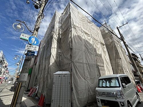 兵庫県尼崎市立花町２丁目  3階建