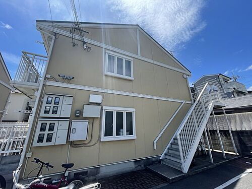 兵庫県西宮市甲子園口３丁目 築32年 2階建