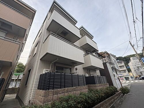 兵庫県神戸市兵庫区石井町４丁目 築22年2ヶ月 3階建