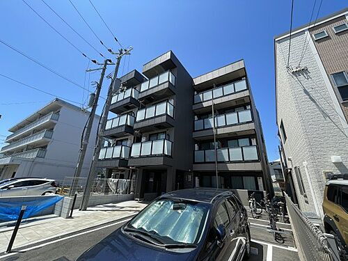 兵庫県尼崎市上ノ島町１丁目 築1年11ヶ月 4階建