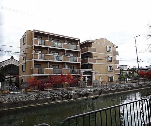 京都府京都市伏見区深草キトロ町 賃貸マンション