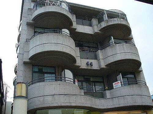 兵庫県西宮市小松南町１丁目 賃貸マンション