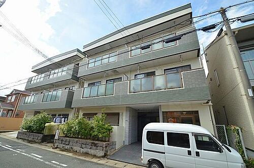 兵庫県西宮市分銅町 築29年3ヶ月 3階建