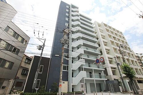 アール大阪リュクス